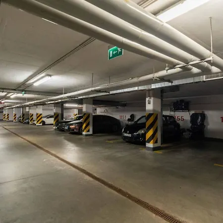 Urban Blue 2 Bedroom Wola 华沙